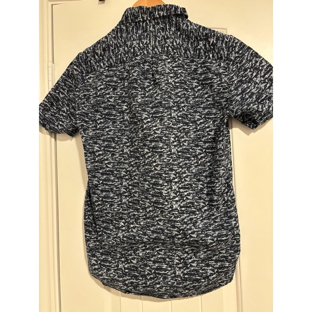 American Eagle Men's XS Blue/White Abstract Print Cotton Woven Button-Up Shirt